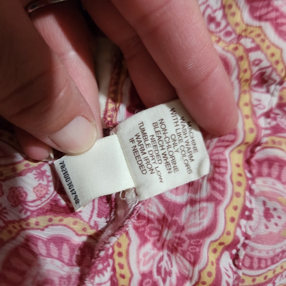 Mudd Pink Paisley Sheer Peplum Square Neck Blouse Size Large - Picture 6 of 6